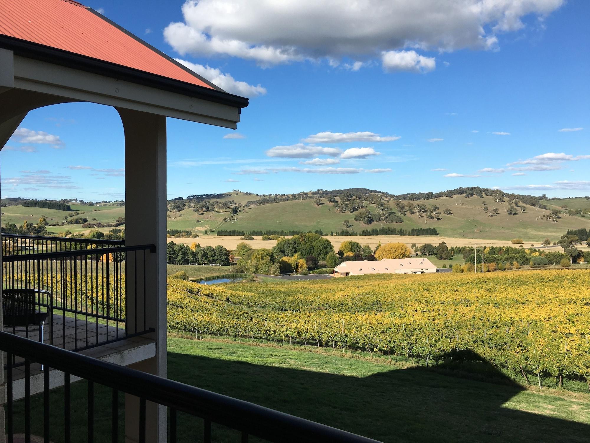 Turners Vineyard Motel Orange Exterior photo