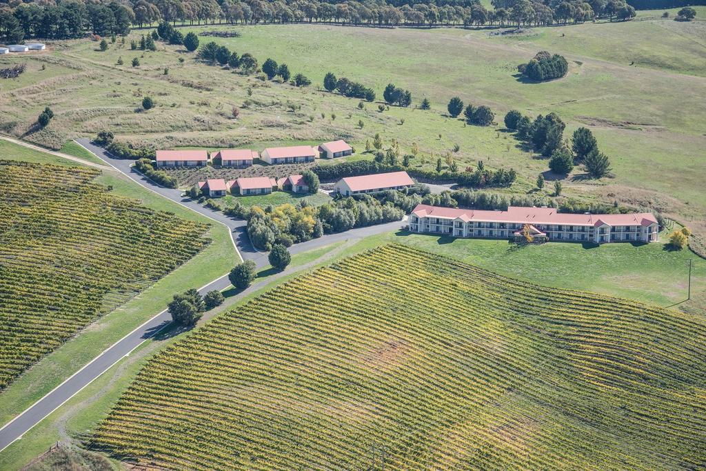 Turners Vineyard Motel Orange Exterior photo