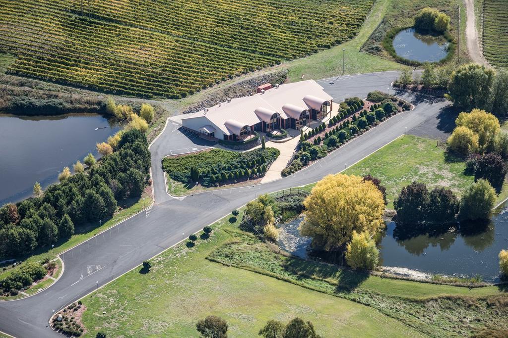 Turners Vineyard Motel Orange Exterior photo