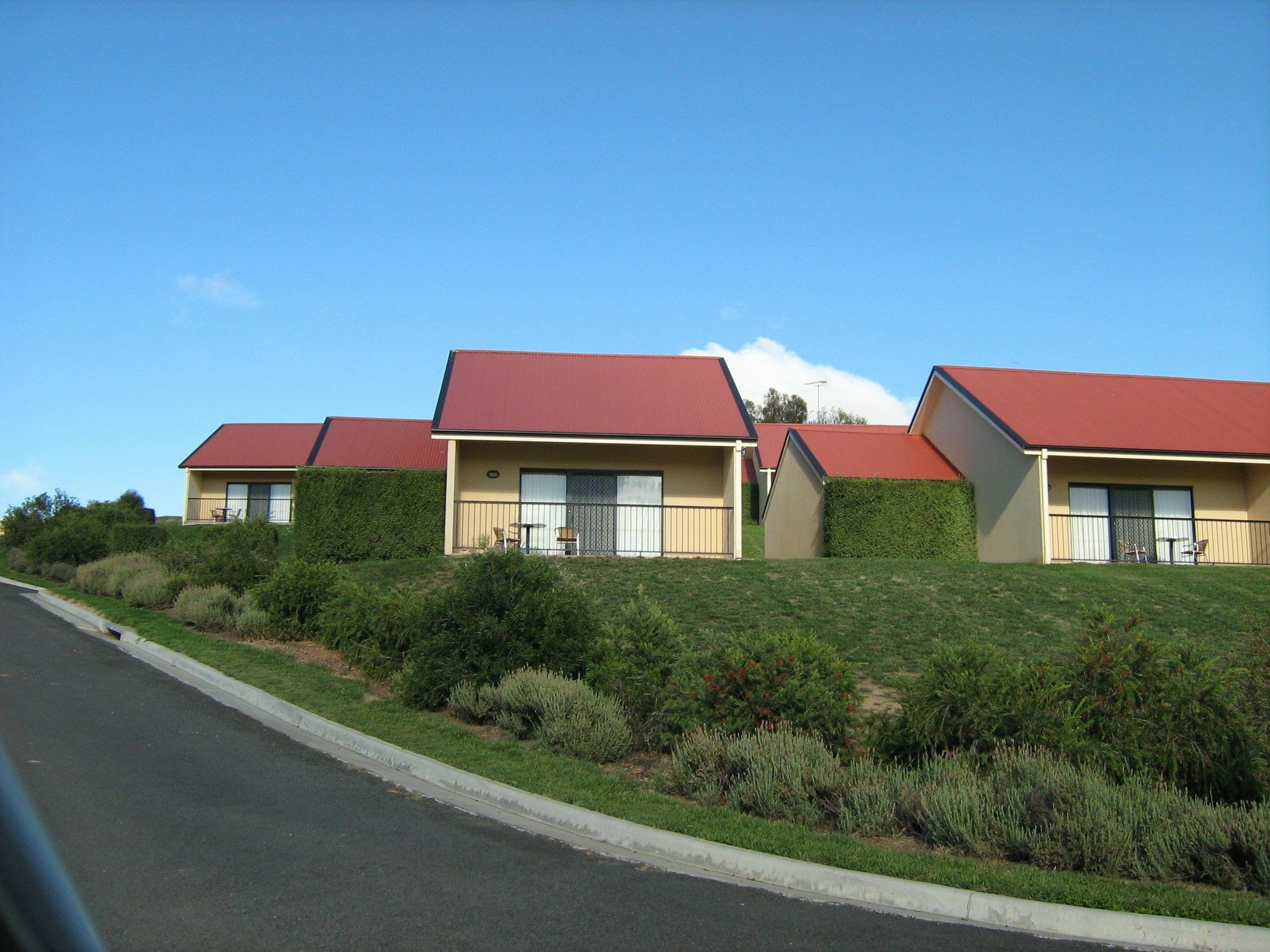 Turners Vineyard Motel Orange Exterior photo