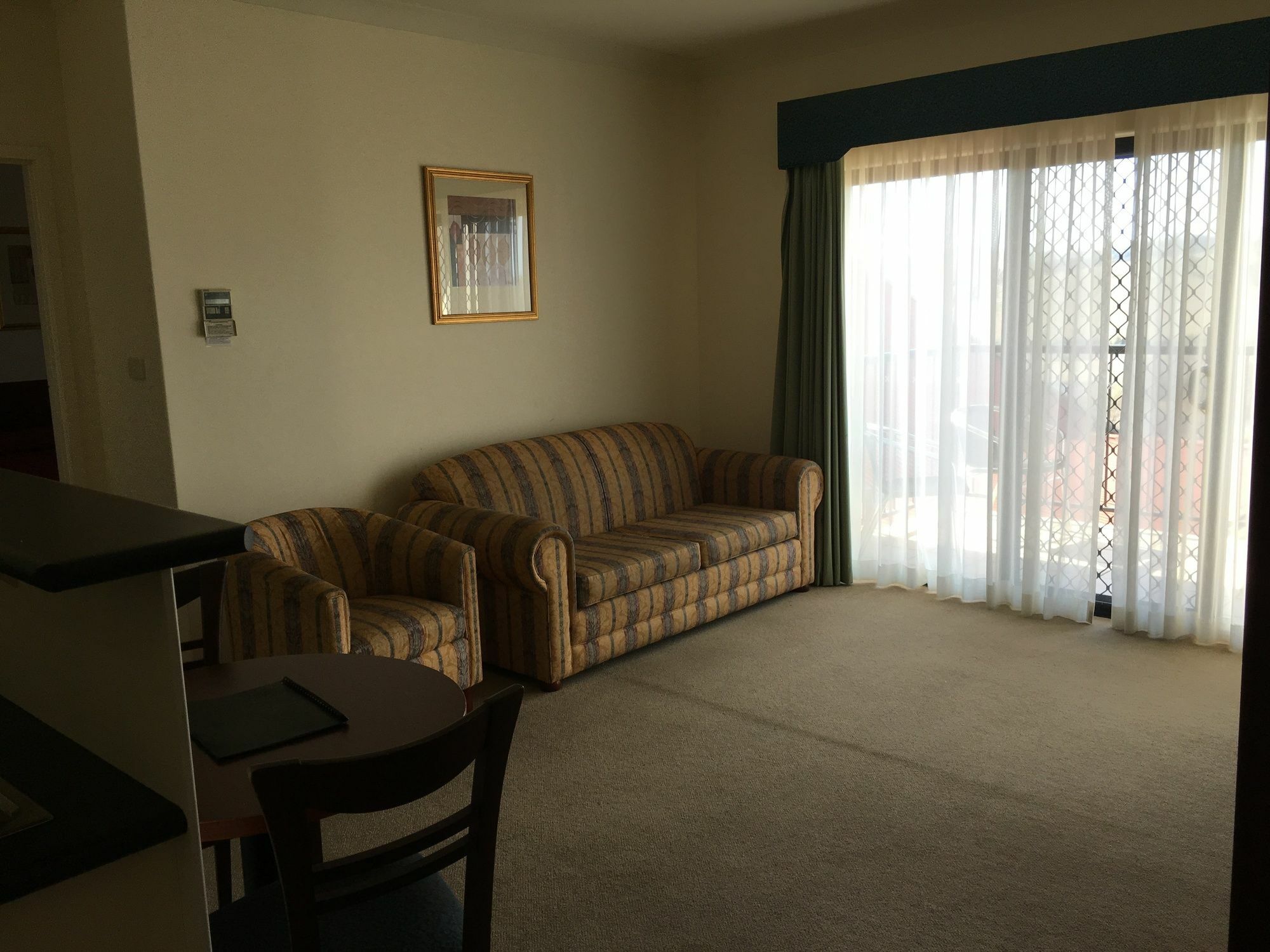 Turners Vineyard Motel Orange Exterior photo
